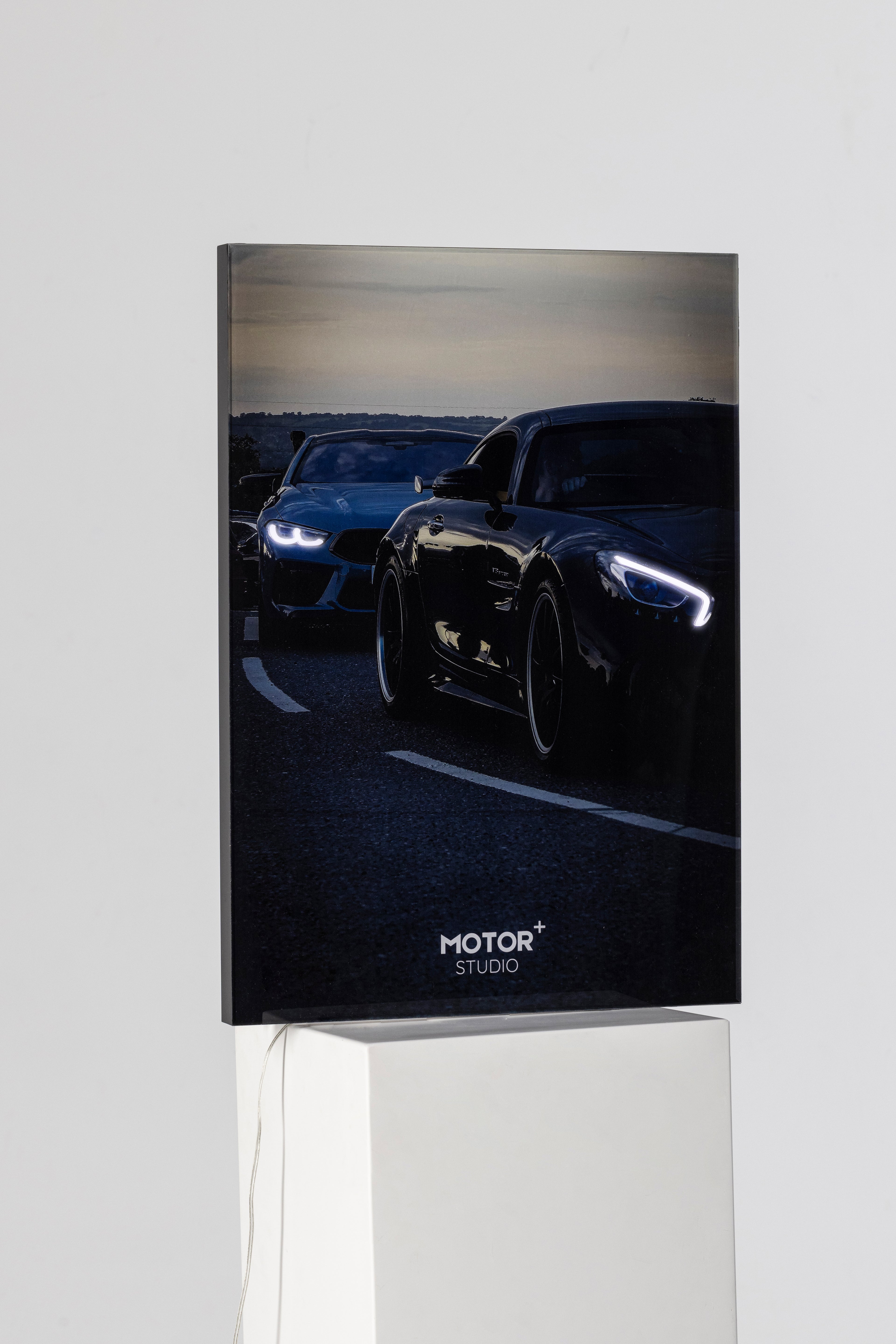 Custom Design Illuminated Car Frames