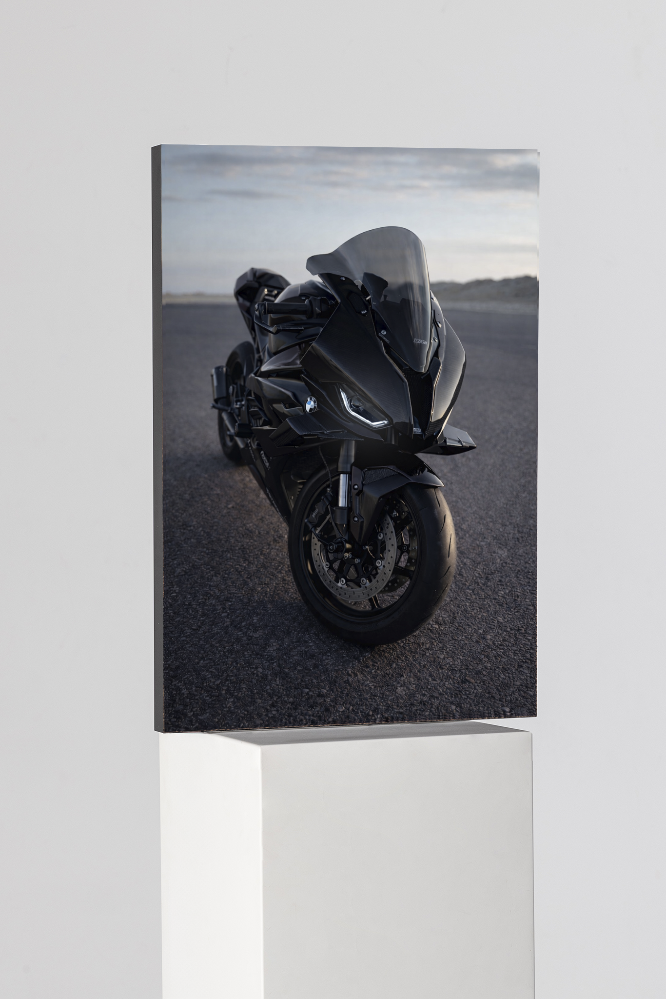 BMW M 1000 RR Velocity Edition