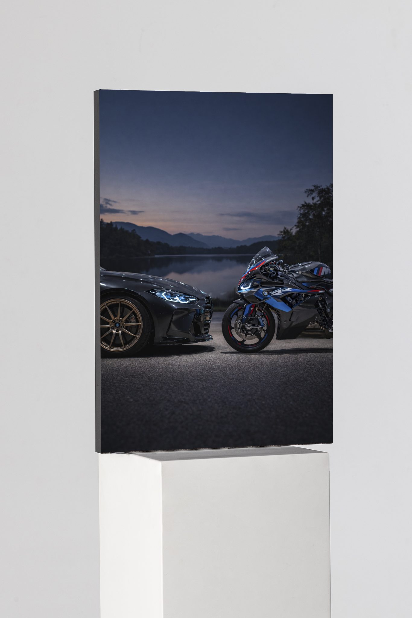 BMW M4 x BMW Superbike Face-Off Edition