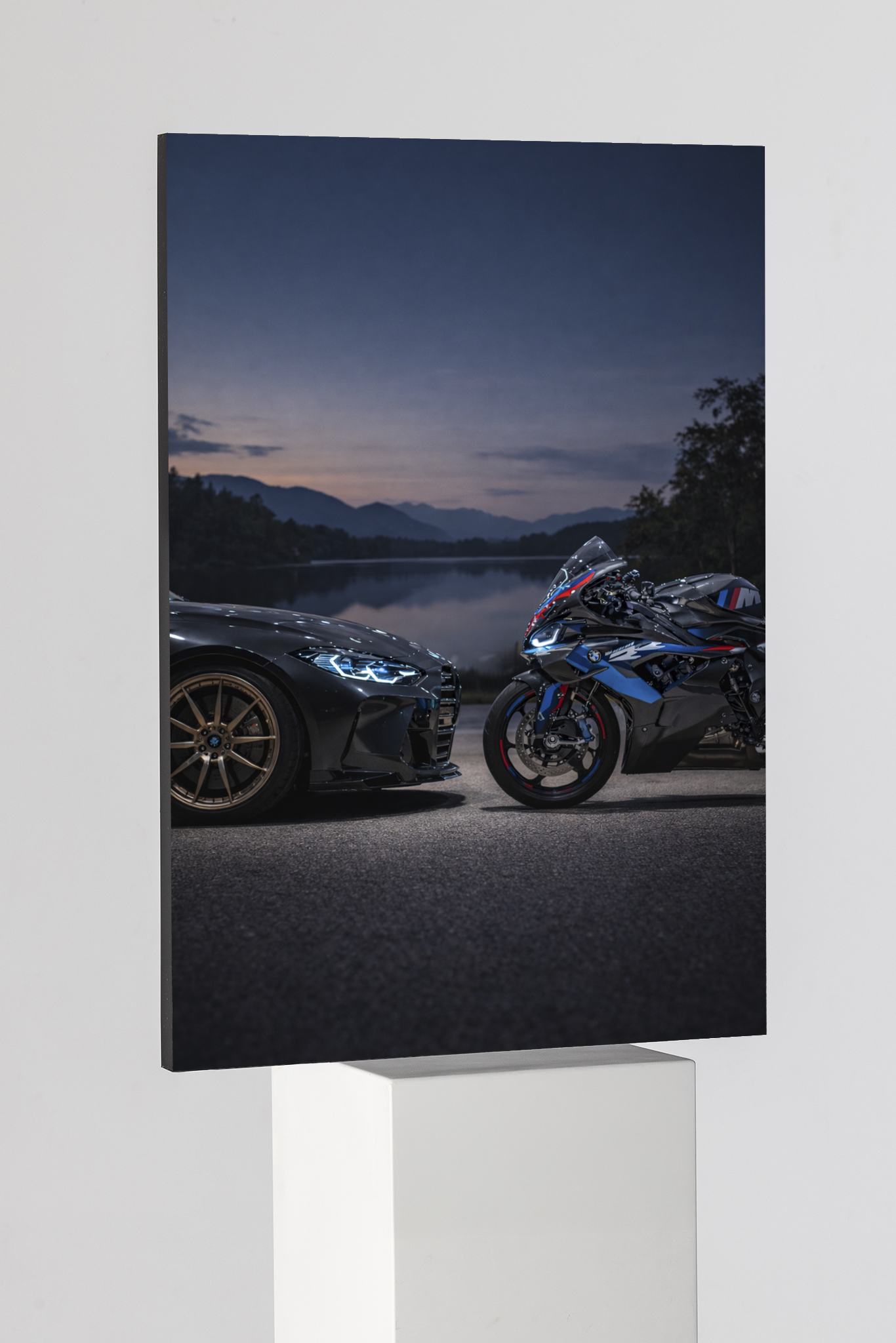 BMW M4 x BMW Superbike Face-Off Edition