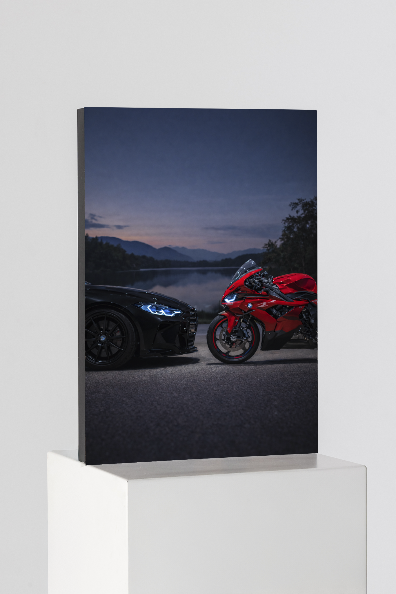 BMW M4 x BMW Superbike Face-Off Edition