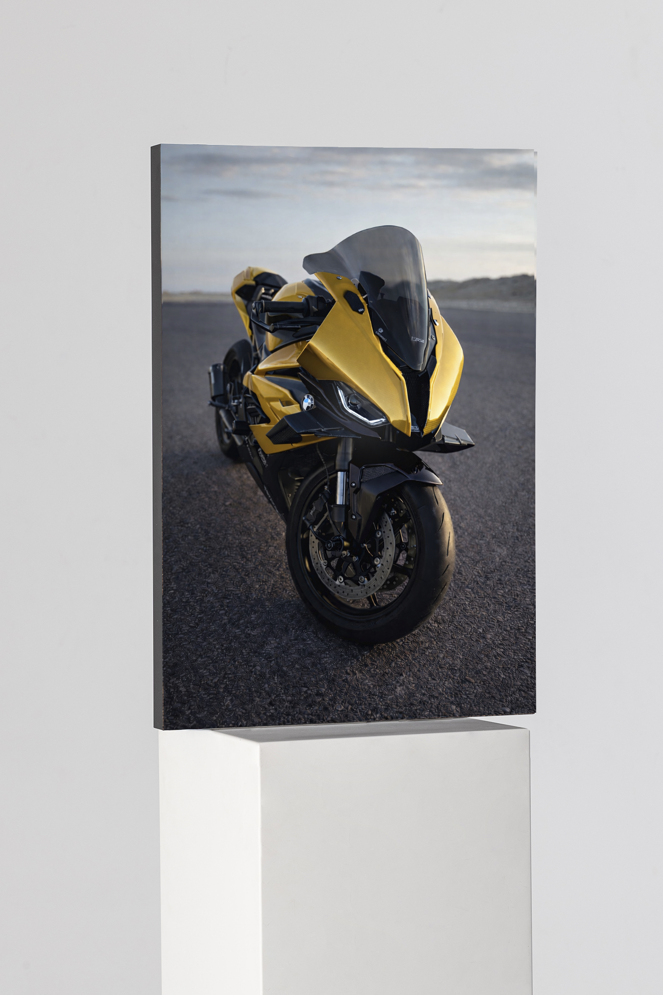 BMW M 1000 RR Velocity Edition