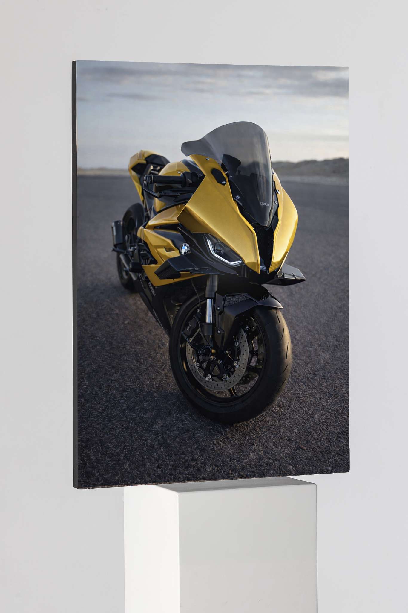 BMW M 1000 RR Velocity Edition