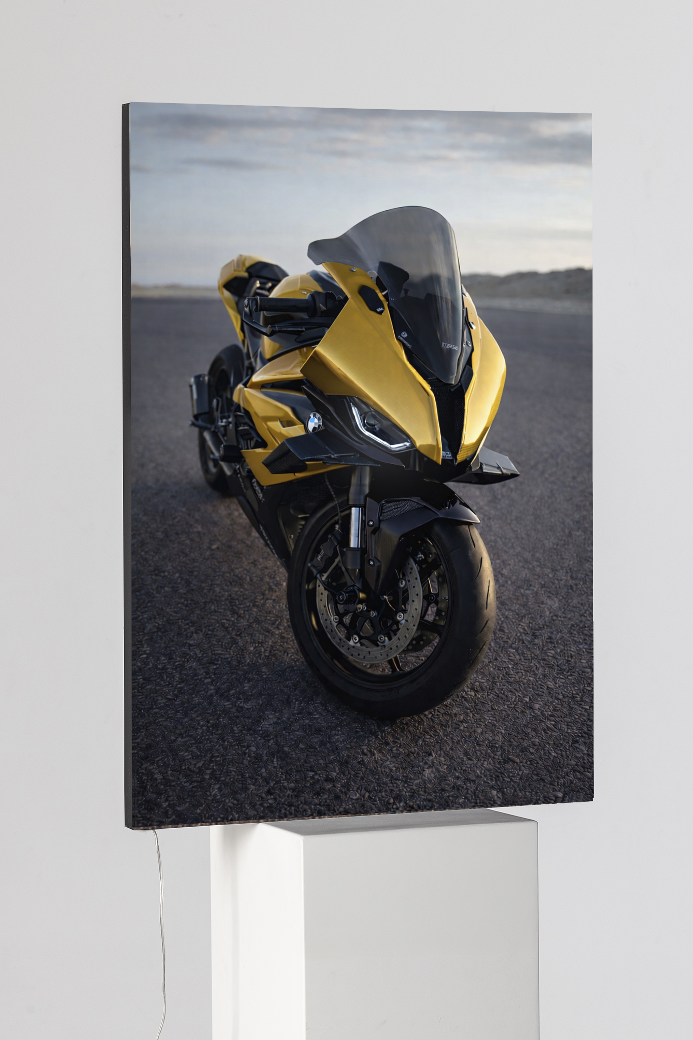 BMW M 1000 RR Velocity Edition