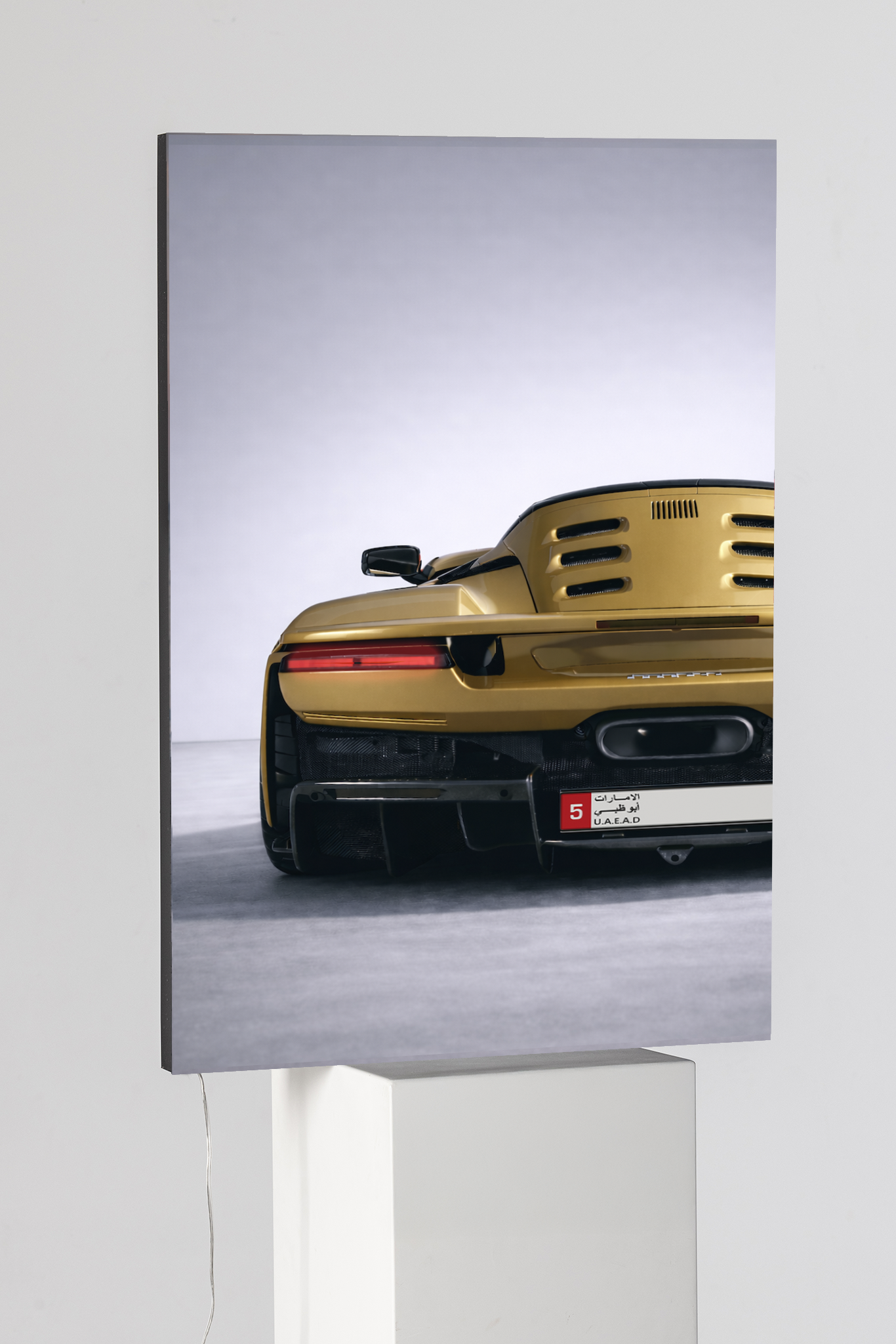 Ferrari F8 Studio Silhouette Edition