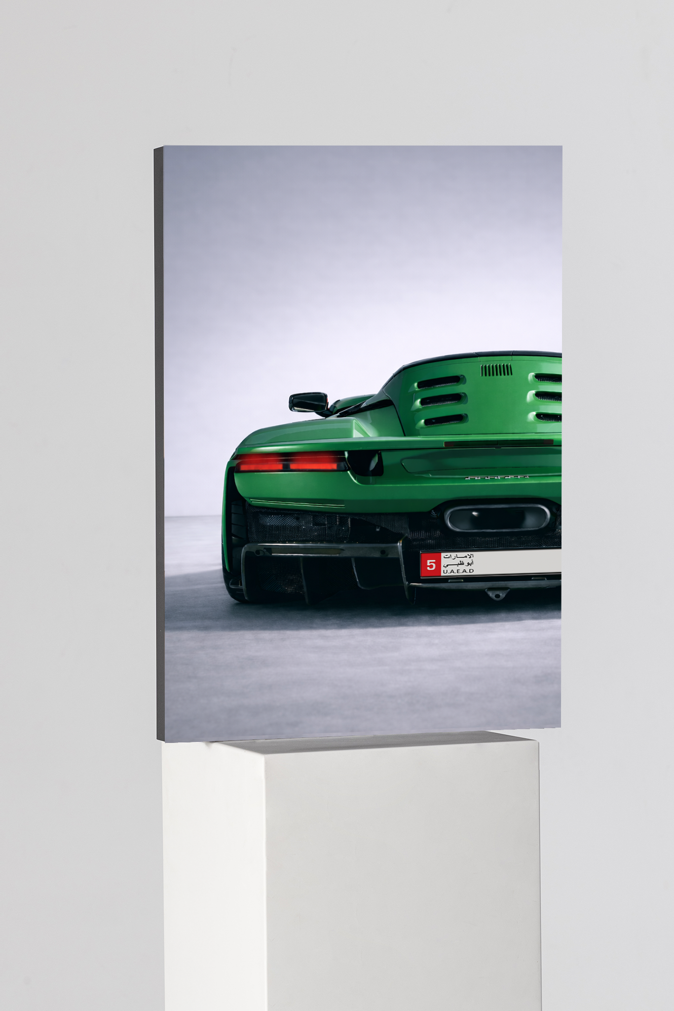 Ferrari F8 Studio Silhouette Edition