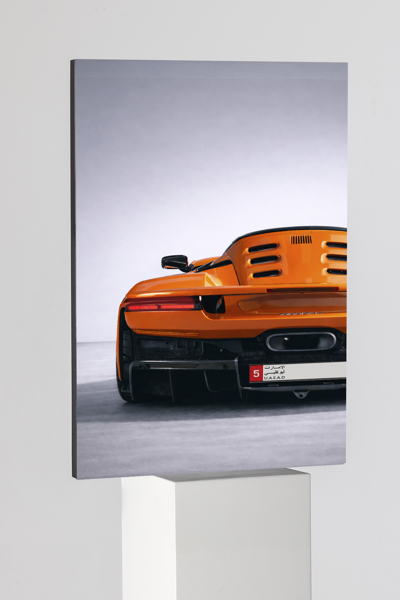 Ferrari F8 Studio Silhouette Edition