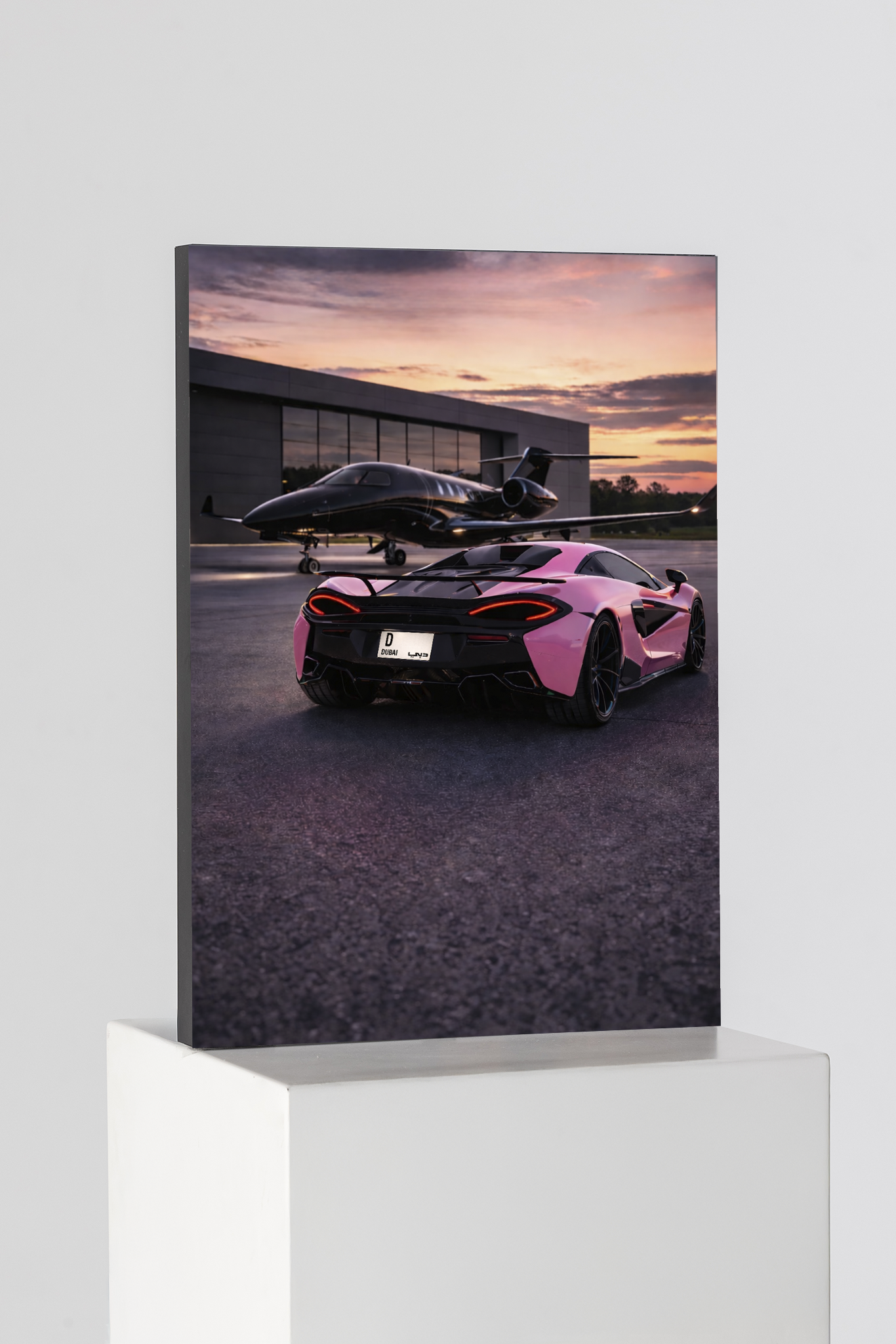 ماكلارين 720S إصدار برستيج هانجار 