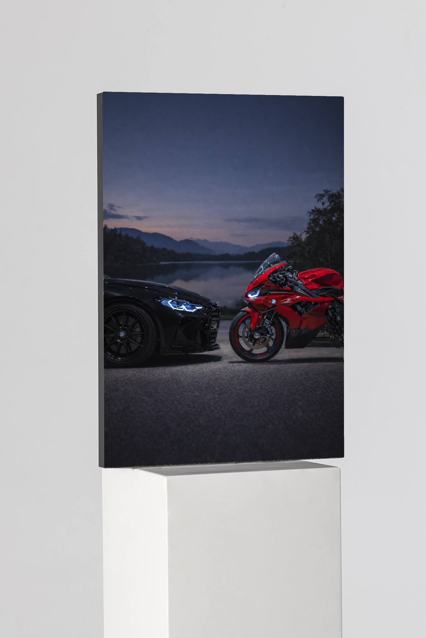 BMW M4 x BMW Superbike Face-Off Edition