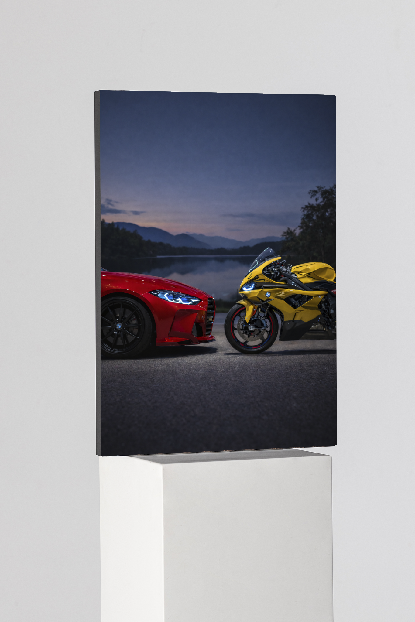 BMW M4 x BMW Superbike Face-Off Edition