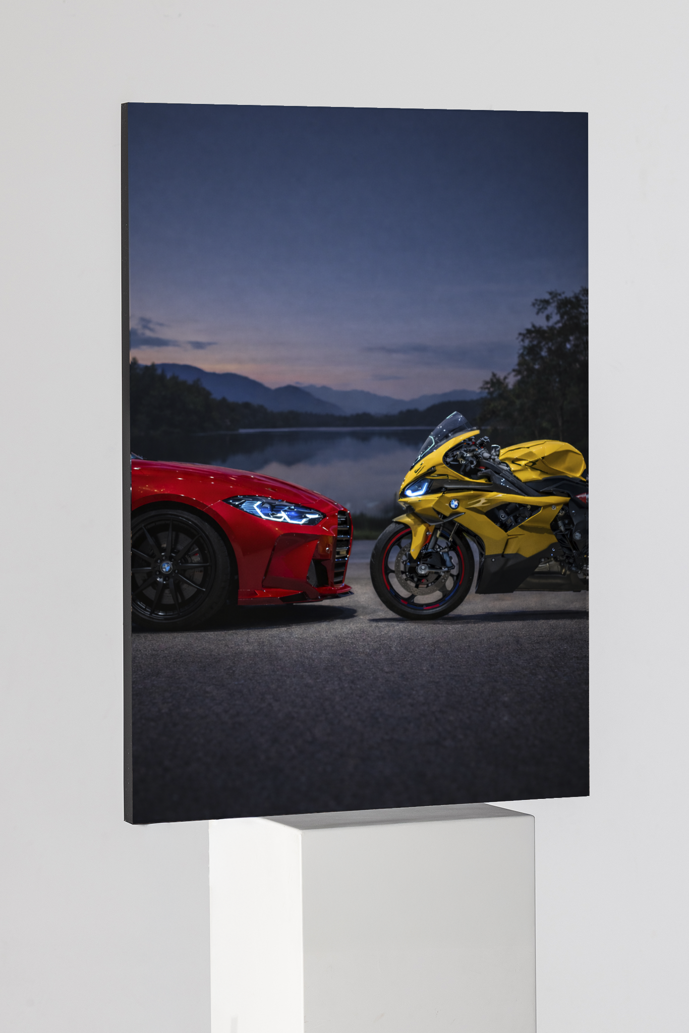 BMW M4 x BMW Superbike Face-Off Edition