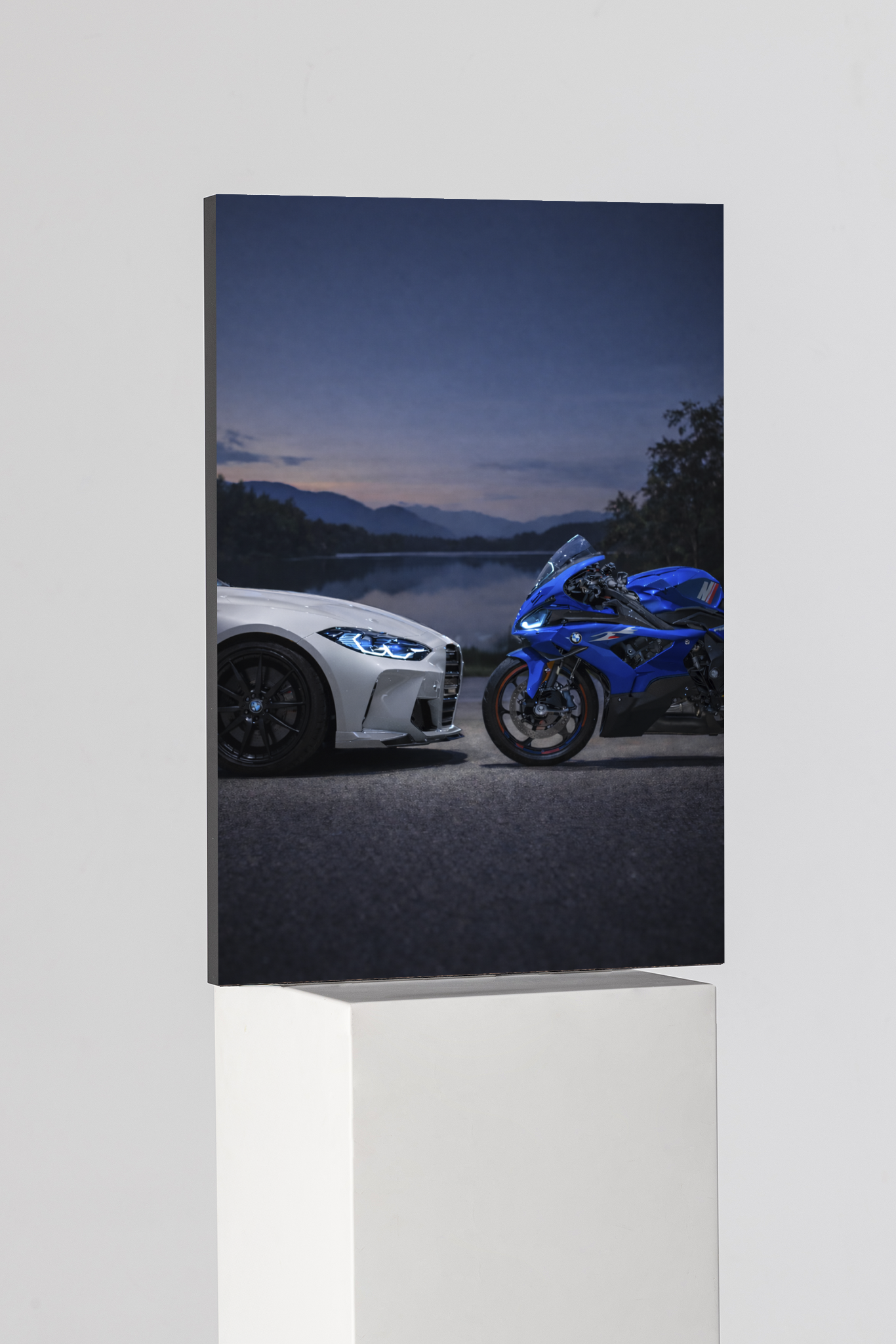 BMW M4 x BMW Superbike Face-Off Edition