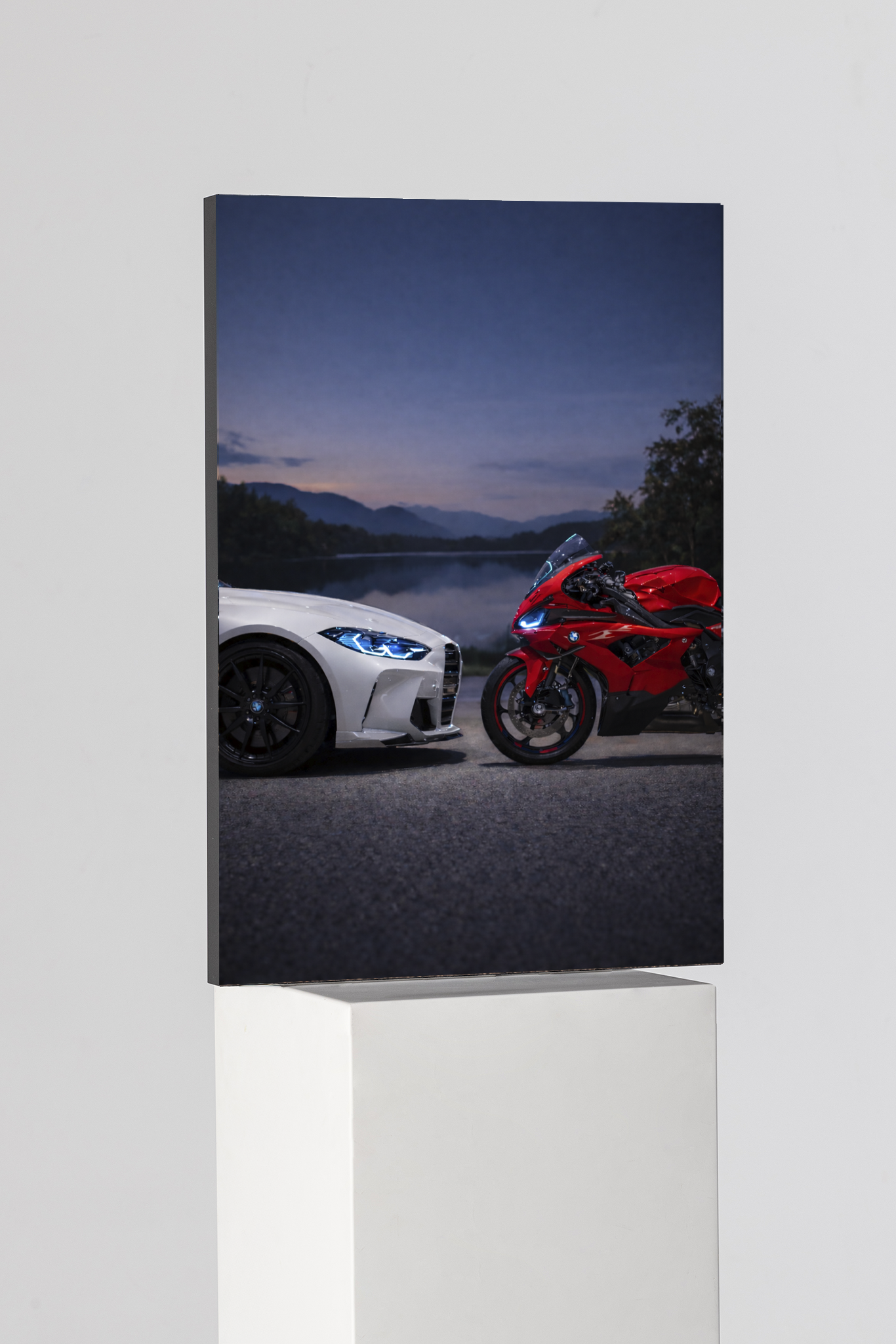 BMW M4 x BMW Superbike Face-Off Edition