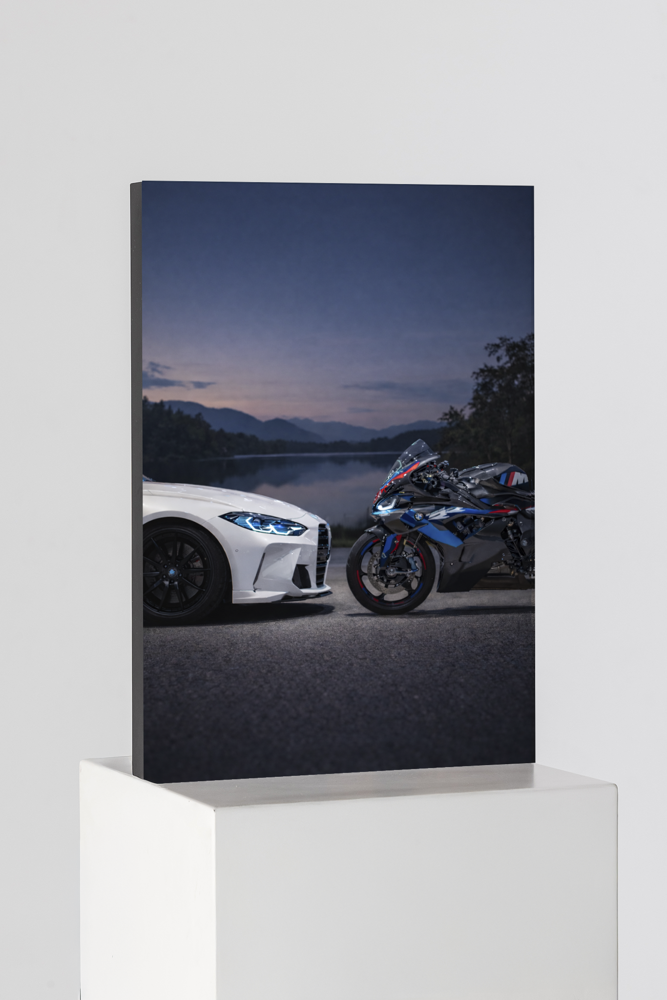 BMW M4 x BMW Superbike Face-Off Edition