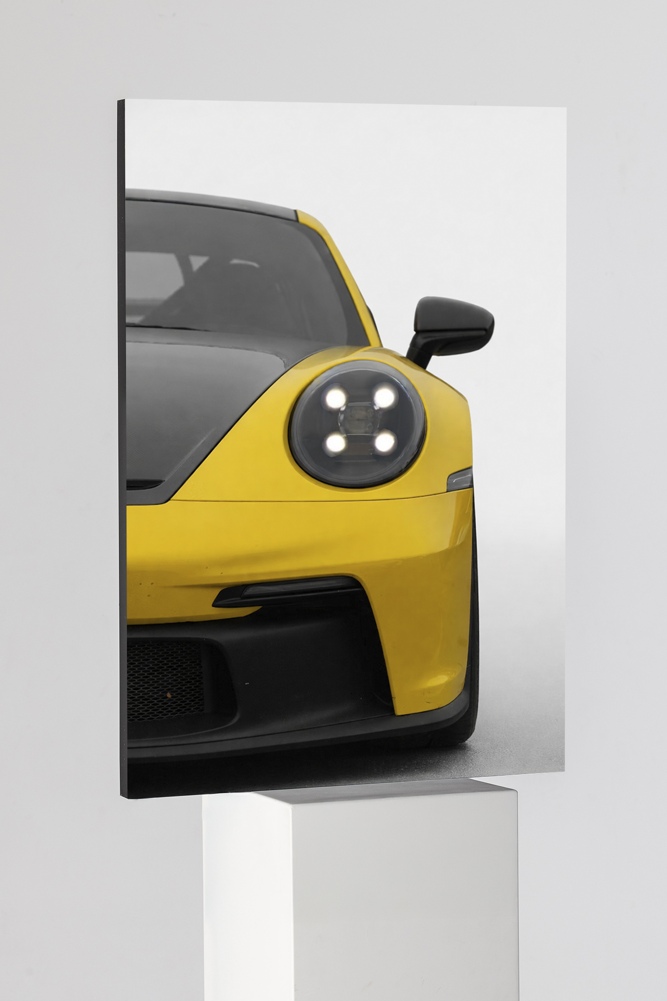 بورش جي تي 3 آر إس إصدار المصابيح الأمامية المميزة