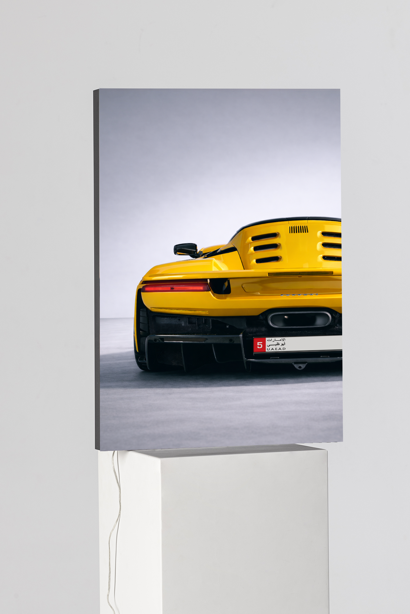 Ferrari F8 Studio Silhouette Edition