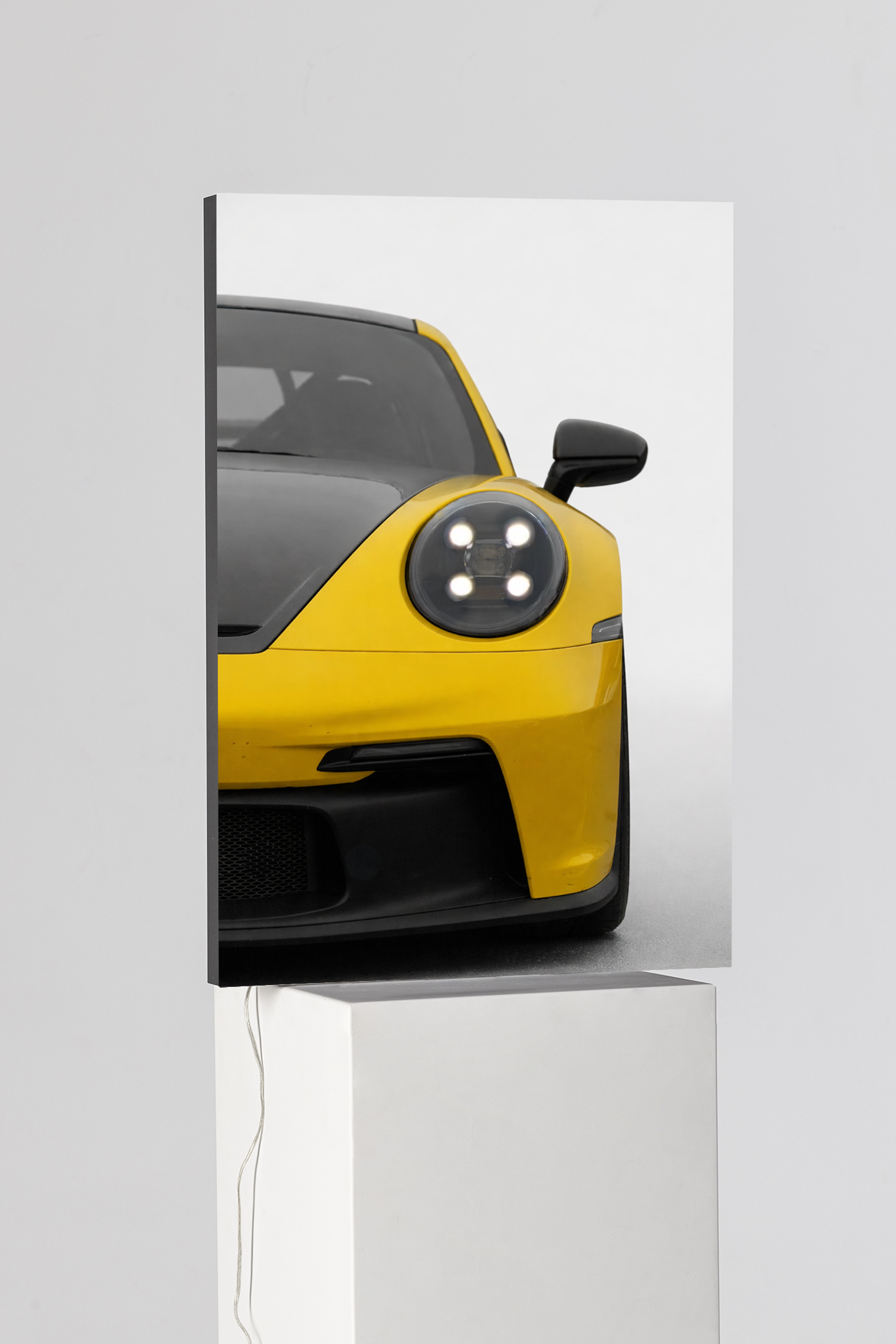 بورش جي تي 3 آر إس إصدار المصابيح الأمامية المميزة