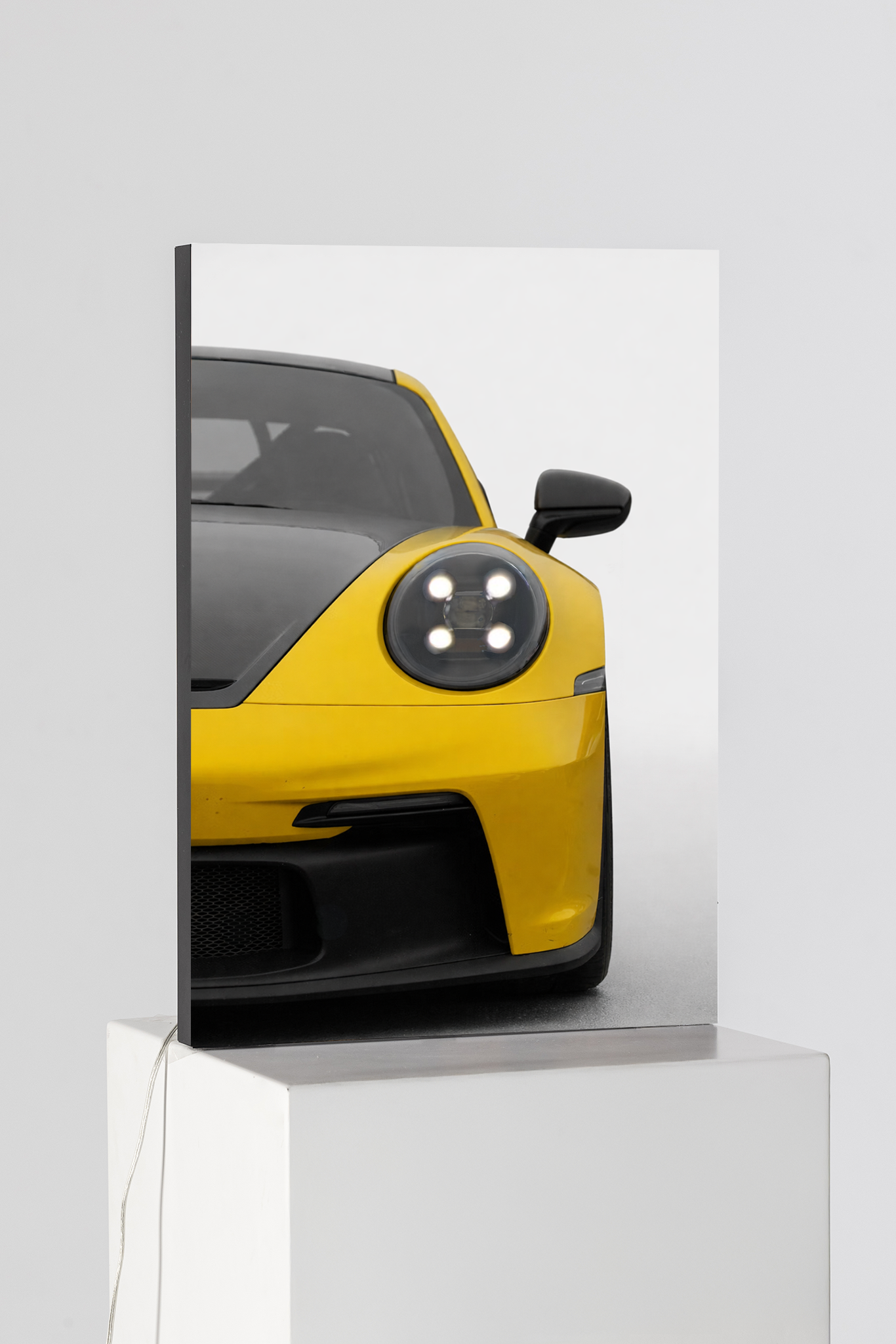 بورش جي تي 3 آر إس إصدار المصابيح الأمامية المميزة